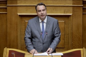 Θανάσης Παπαθανάσης: «Ένα πιο ανθρώπινο κοινωνικό κράτος, με επίκεντρο την αυτονομία, την αξιοπρέπεια και την προστασία της οικογένειας – Συντάξεις χηρείας: μια κοινωνική αδικία αποκαθίσταται»