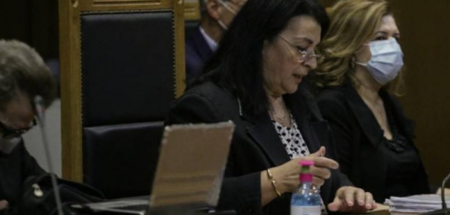 Δίκη Χρυσής Αυγής: Σκληρή στάση της προέδρου απέναντι στην εισαγγελέα – Αμφισβήτησε την επιχειρηματολογία της