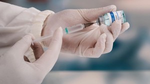 Ιαπωνία: Τα εμβόλια κατά του Covid-19 προκάλεσαν «υπερβολική» εκτίναξη θανάτων!
