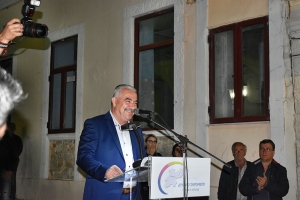 Με απόλυτη επιτυχία πραγματοποιήθηκε χθες η Κεντρική Ομιλία του Δημάρχου Ερωτόκριτου Γαλούνη στον Αστακό!