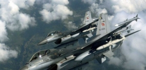 Αμετανόητα προκλητική η Άγκυρα! Τουρκικά F-16 πάνω από ελληνικά νησιά ανήμερα της 25ης Μαρτίου