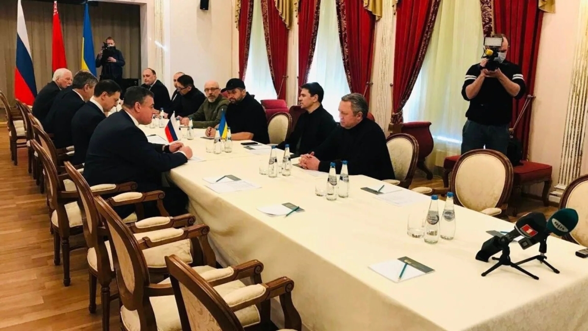 Κίεβο: «Μας χωρίζει απόσταση από την Μόσχα στις διαπραγματεύσεις»