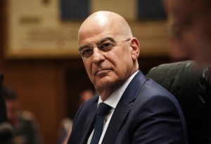 «Βολές» Ν.Δένδια σε Μαξίμου με παράδειγμα από το 2015