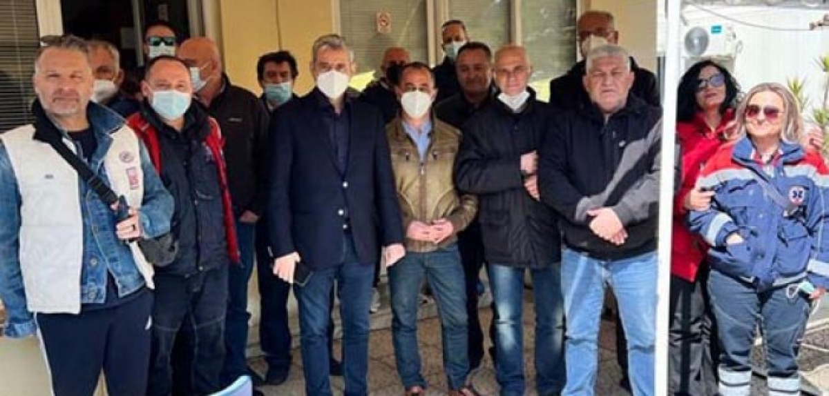 Συνάντηση Κ. Καραγκούνη με εργαζομένους του ΕΚΑΒ Αγρινίου